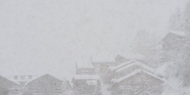 Istanbul8217a-Kar-Geliyor-Valilikten-Siddetli-Ruzgar-ve-Kar-Uyarisi-featured